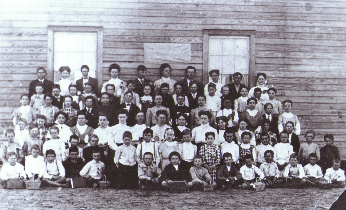 Students of Martins Prairie School in 1909-1910