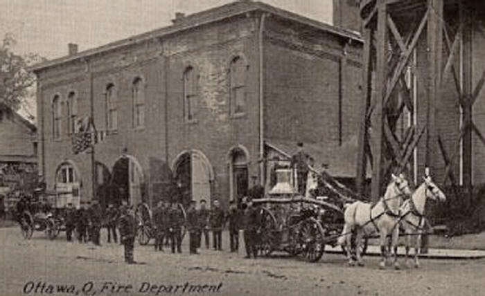 images/FireDepartmentOttawa_1910.jpg
