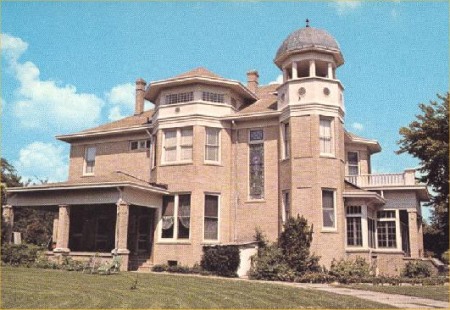 Description: James Grice Home