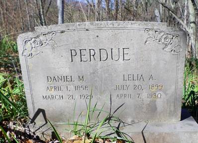https://images.findagrave.com/photos/2015/102/27133791_1428976155.jpg