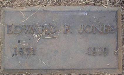 https://images.findagrave.com/photos/2009/171/38573145_124556550311.jpg