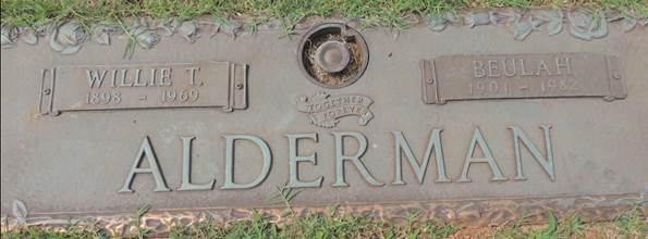https://images.findagrave.com/photos/2013/236/90451641_137745874032.jpg