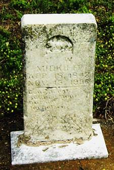 http://image2.findagrave.com/photos/2012/113/60561739_133522886713.jpg