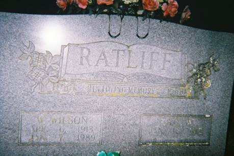 http://image1.findagrave.com/photos/2010/128/31598410_127341343800.jpg