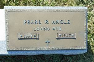 https://s3-us-west-2.amazonaws.com/find-a-grave-prod/photos/2013/152/86852880_137020534417.jpg