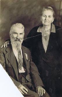 https://images.findagrave.com/photos/2010/167/28200201_127677938348.jpg