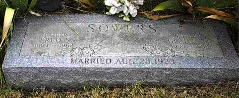 http://image1.findagrave.com/photos/2009/350/44846116_126107873207.jpg