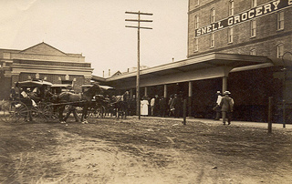 Snell Grocery